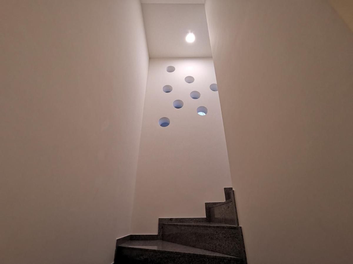 Experience The Loft! Loft 18, Downtown, Near The Lake Free Parking Available Lugano Buitenkant foto
